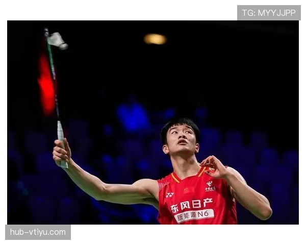 李诗沣手握百万合同回家换拖鞋，谁能想到这氛围差那么多？